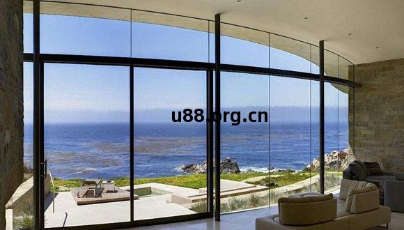 玻璃(li)切割(ge)機用來制(zhi)作(zuo)玻璃(li)窗口(kou)的(de)技(ji)法(fa)之壹(yi)