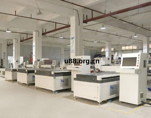 玻璃切割機(ji)車間