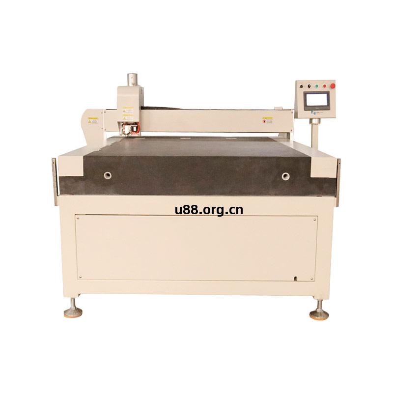 玻(bo)璃(li)切割(ge)機(ji)各種(zhong)類(lei)型(xing)使(shi)用現(xian)狀(zhuang)對比